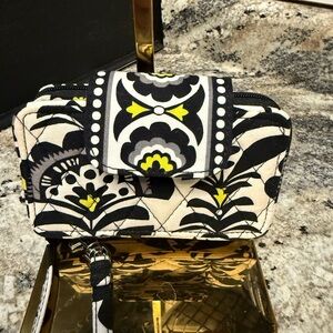 Vera Bradley Stylish Black and Yellow Patterned Women's wallet